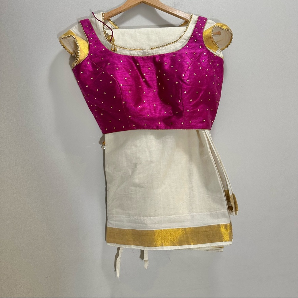 Handmade Women's M Purple Saree Indian Wedding Guest Attire Blouse and Jewelry